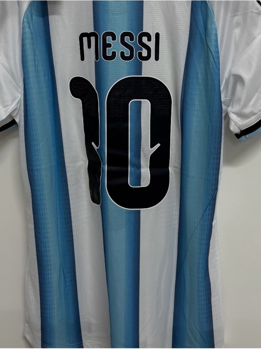 MESSI 2026 world cup Argentina #10 Home Jersey - White & Light Blue - Picture 2 of 4
